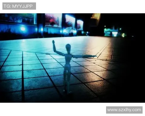 退役足球明星的艰难人生与困境探讨:辉煌背后的孤独与挑战 退役足球明星的艰难人生与困境探讨:辉煌背后的孤独与挑战